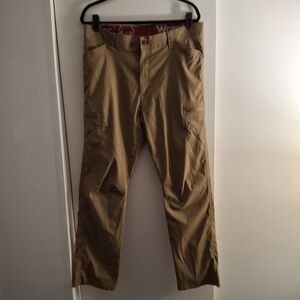 Wrangler Men's Tan Cargo Pants
